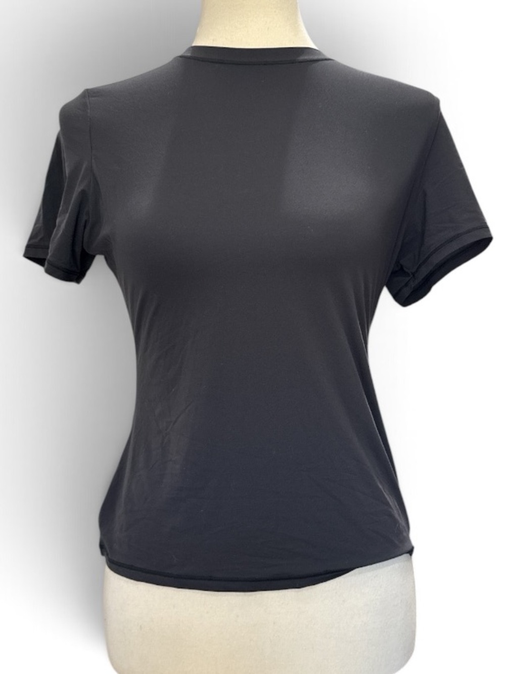 SKIMS Fits Everybody Short Sleeve T-Shirt Onyx #731
